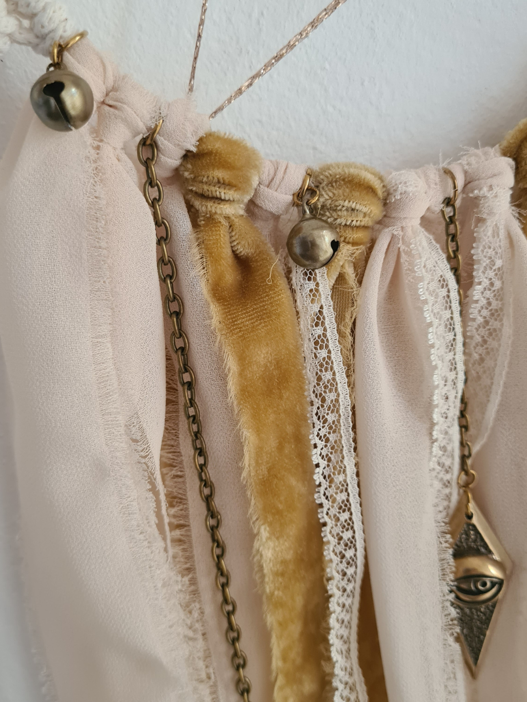 Custos — Talisman Gardien & Veilleur