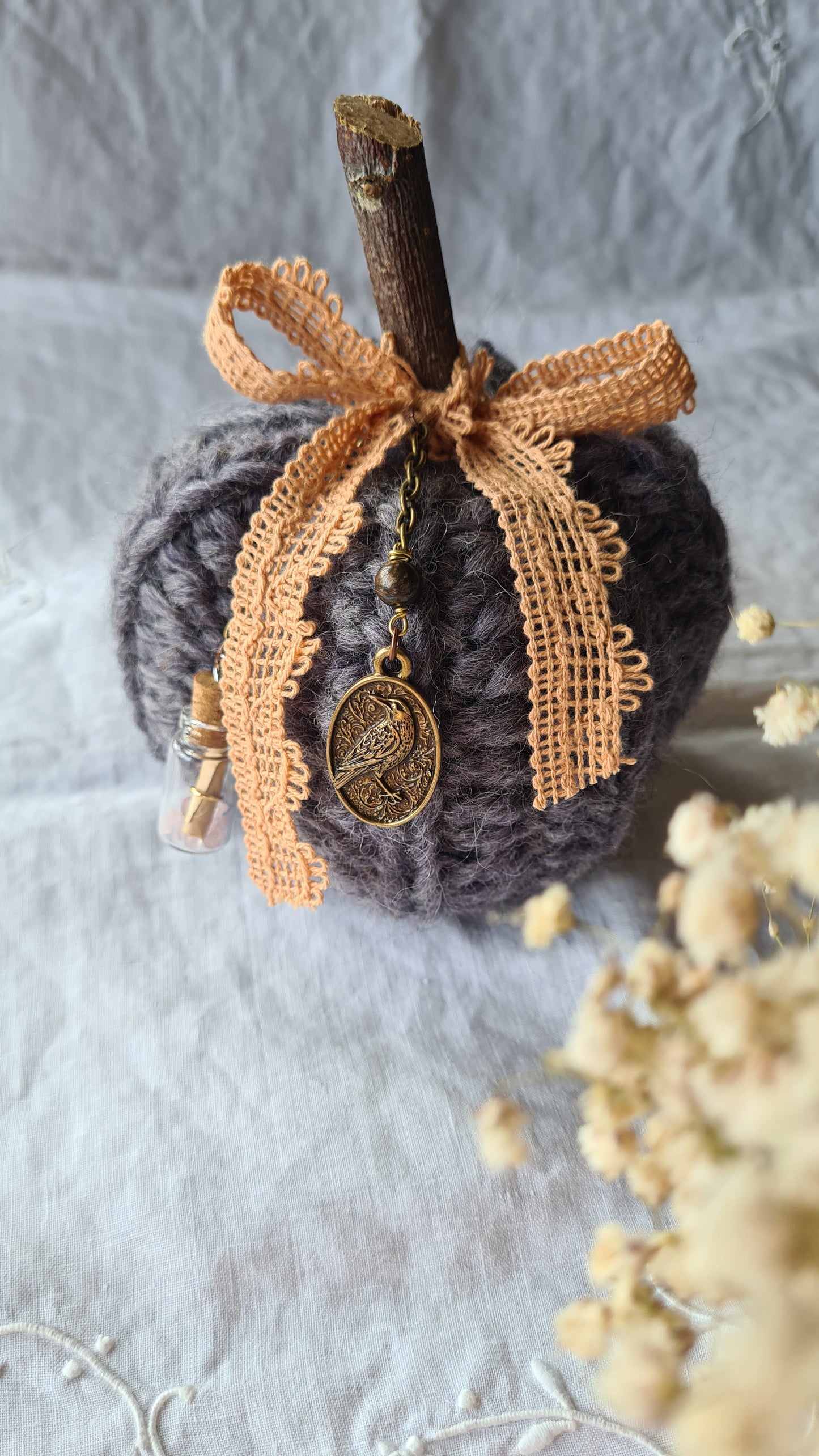 Citrouille Parme Vintage – Ruban corail