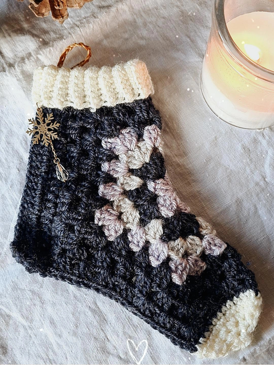 Les Veilleuses de Noël, Chaussettes de bénédiction – édition artisanale limitée